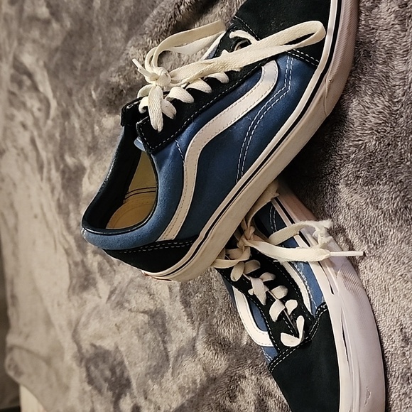 VANS Light and Dark Blue  Sneakers Womens Size 7.5 Mens Size 6 - Picture 4 of 5
